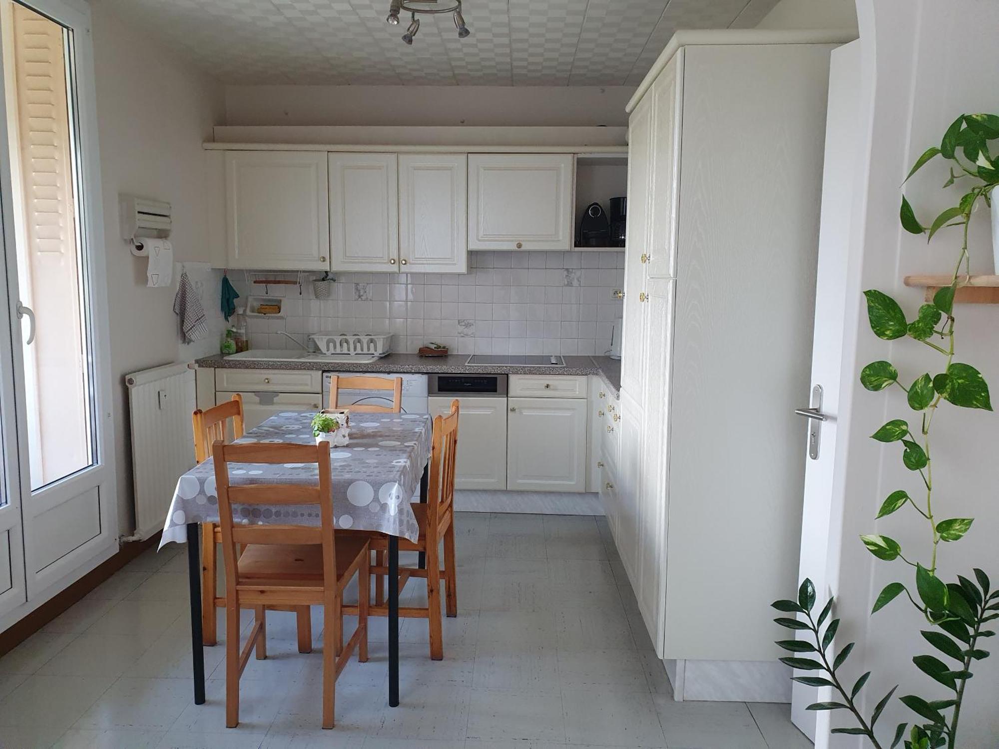 Medipole T2 Avec Un Garage Gratuit Sur Place, 16Min A Centre Ville Lyon En Metro A 빌뢰르반 외부 사진