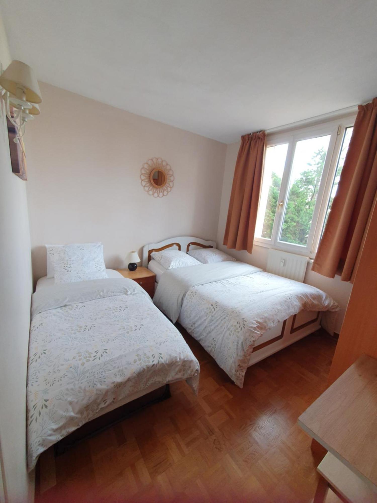 Medipole T2 Avec Un Garage Gratuit Sur Place, 16Min A Centre Ville Lyon En Metro A 빌뢰르반 외부 사진
